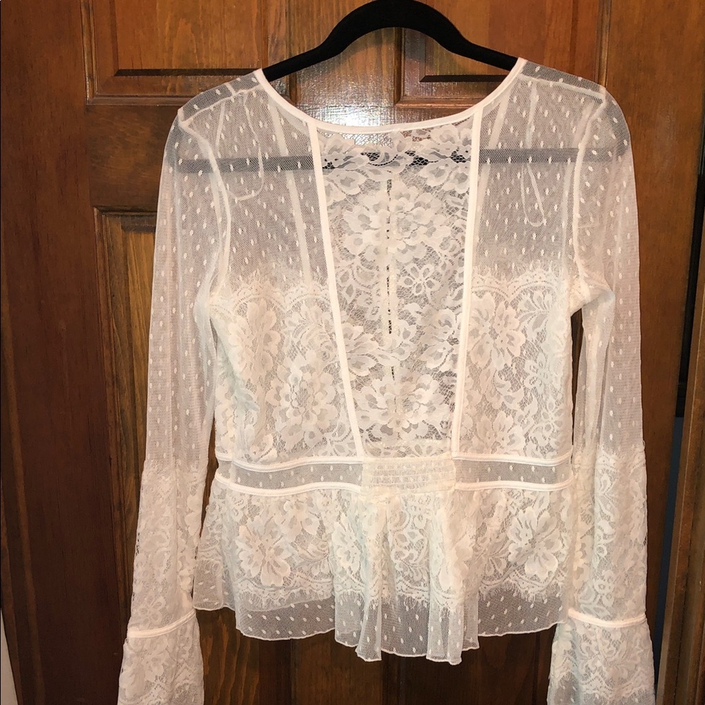 Free People Lace top 6 small buttons VGUC - Picture 6 of 6